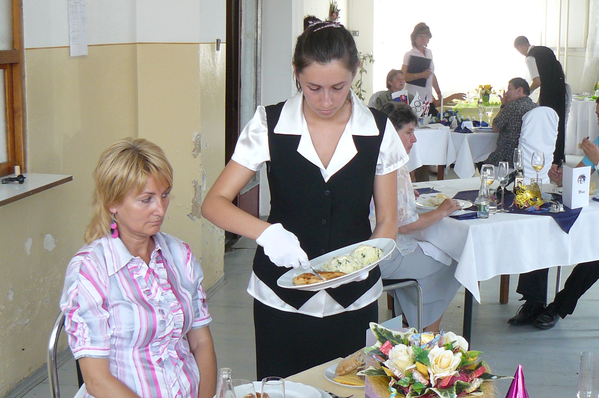 P1400559